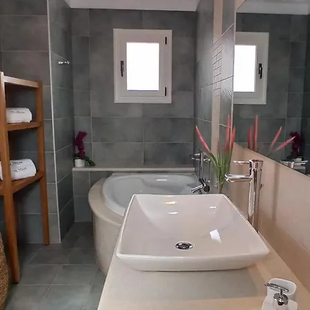 Villa Tholos Crete *
